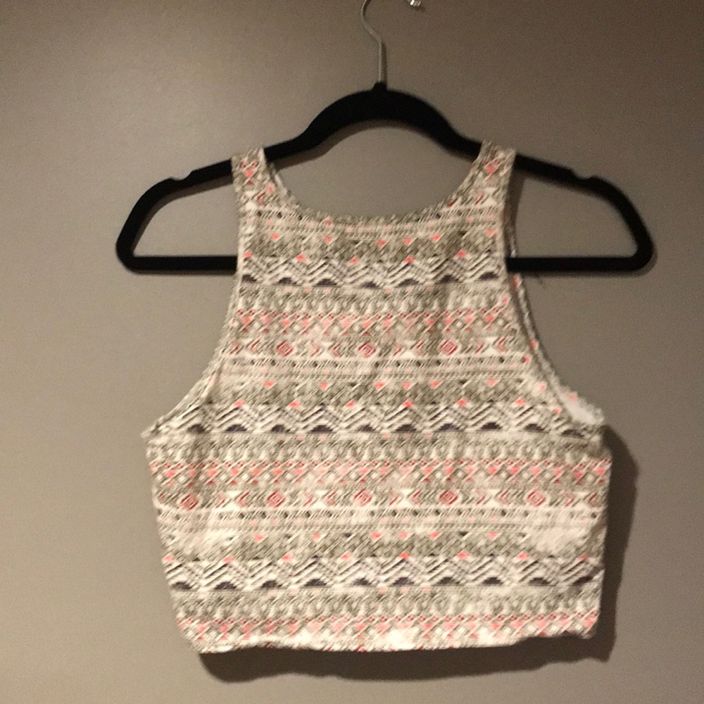 Green Patterned Cropped Tank - Picture 2 of 3
